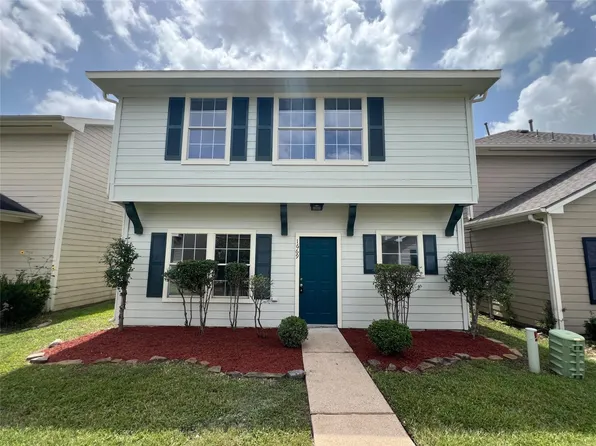 1669 Nichole Woods Dr, Houston, TX 77047