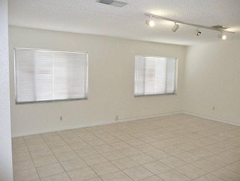3rd image of 5307 River Forest Dr