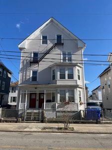 128-130 Summer St, Central Falls, RI, 02863