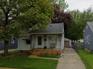 19147 Kingsville St, Harper Woods, MI 48225