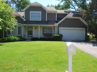 1019 Dover Ct, Gurnee, IL 60031