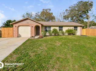 3270 Village Ln, Sarasota, FL 34235