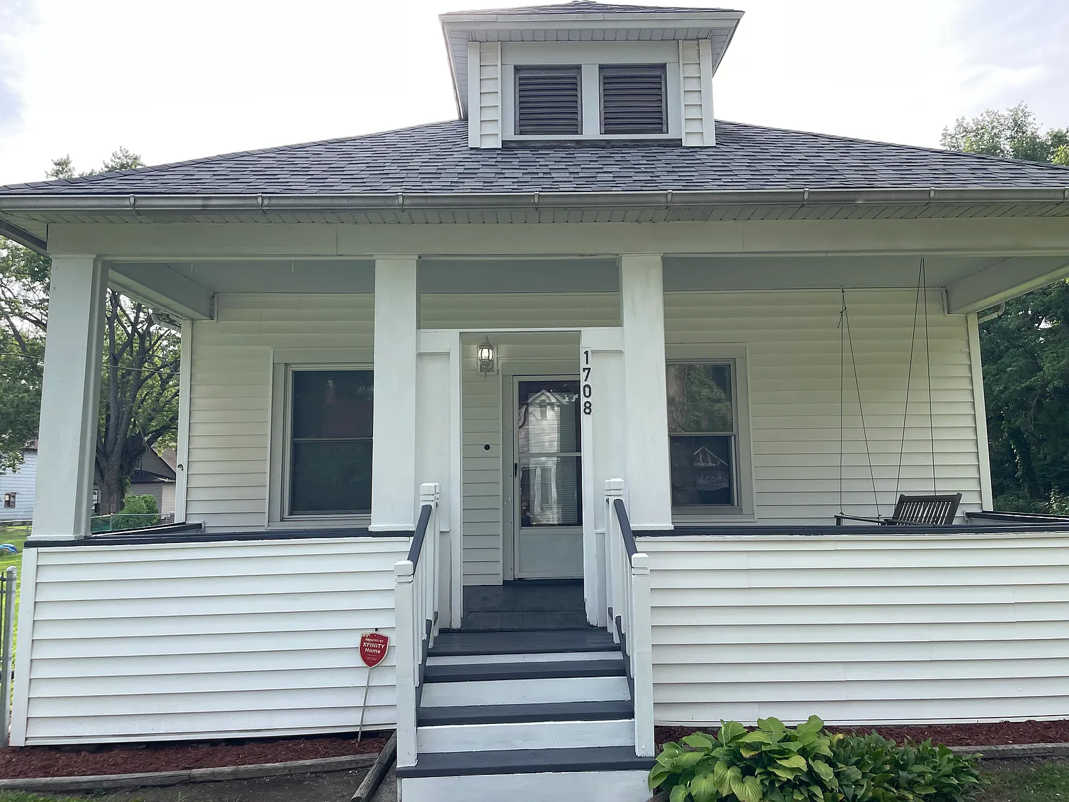 2 bed, 1250 sqft, $1,700 — Photo 2