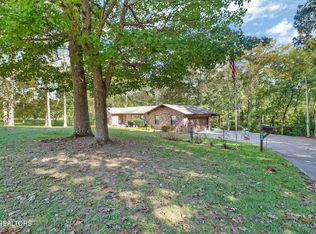 1190 Sand Cut Rd, Oneida, TN 37841