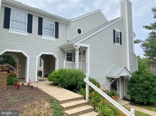 2907 S Woodley St #4, Arlington, VA 22206