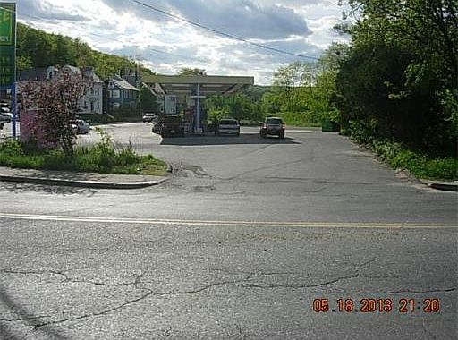 2nd image of 249 Kimball St