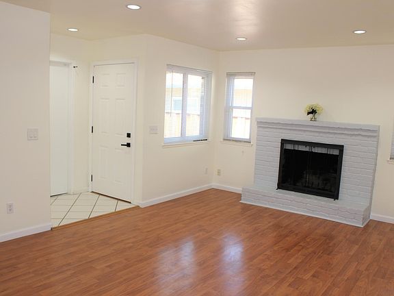 3rd image of 3772 Poinciana Dr