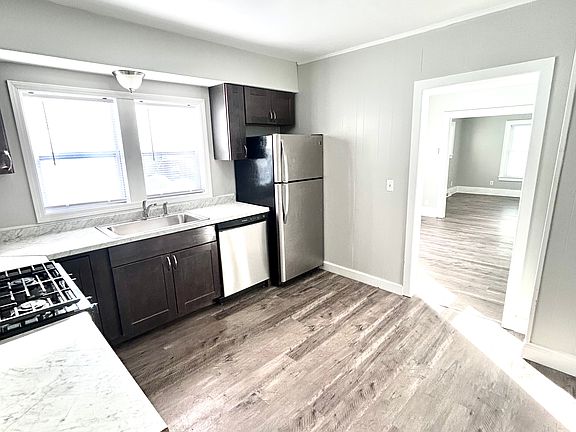 2nd image of 309 Nichols Ave