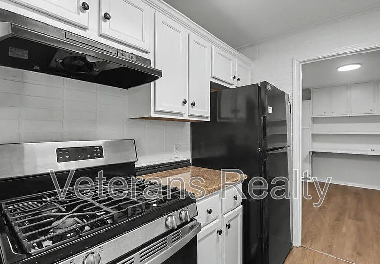 111 Valentine Dr — Photo 8