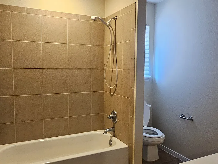 2415 Merle Dr — Photo 19