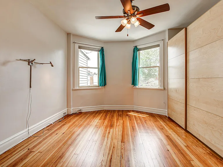 2nd floor BR3