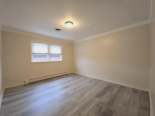 1000 Avenue C image 10 of 19