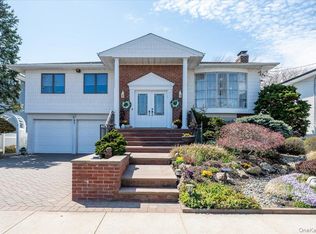 31 Regent Drive, Lido Beach, NY 11561