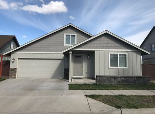 408 NW 24th Pl, Redmond, OR 97756
