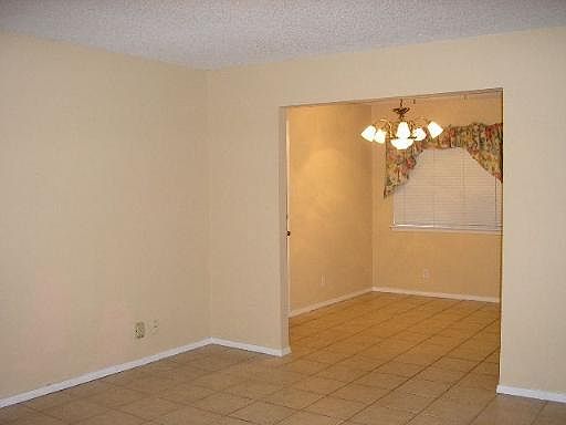 3rd image of 3102 MARIBELLE DR