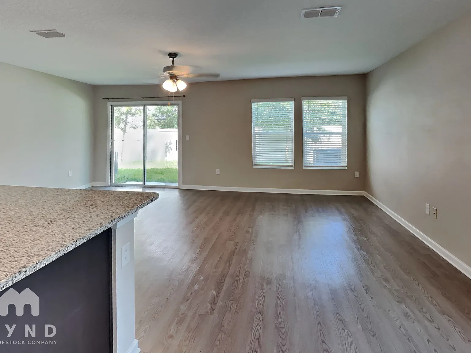2 bed, 2.5 bath, 1568 sqft, $1,645 — Photo 4