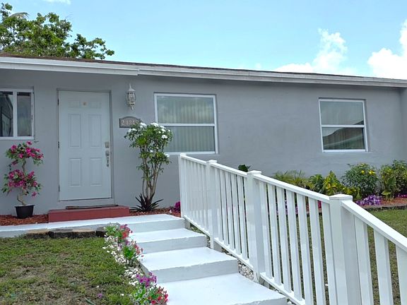3rd image of 20845 Grouper Dr