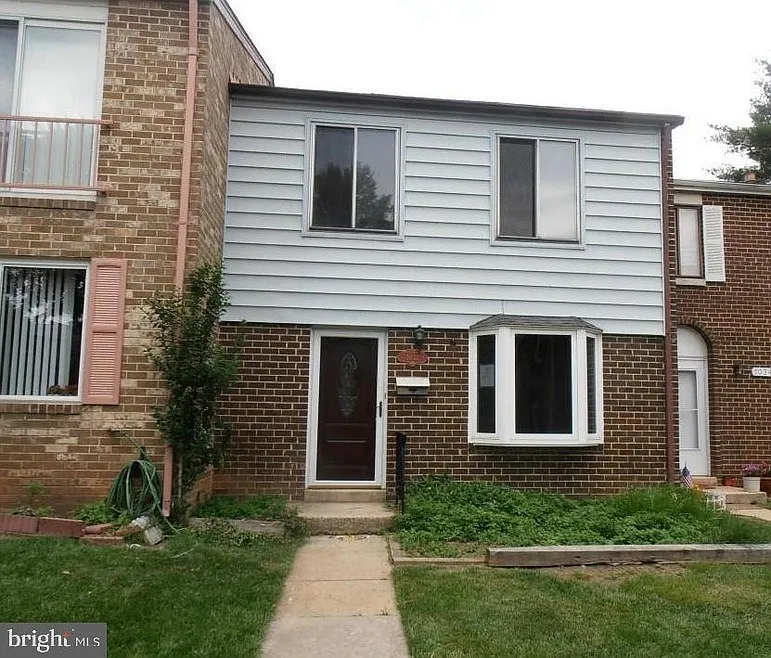 3 bed, 3.5 bath, 1800 sqft, $3,000 — Photo 1