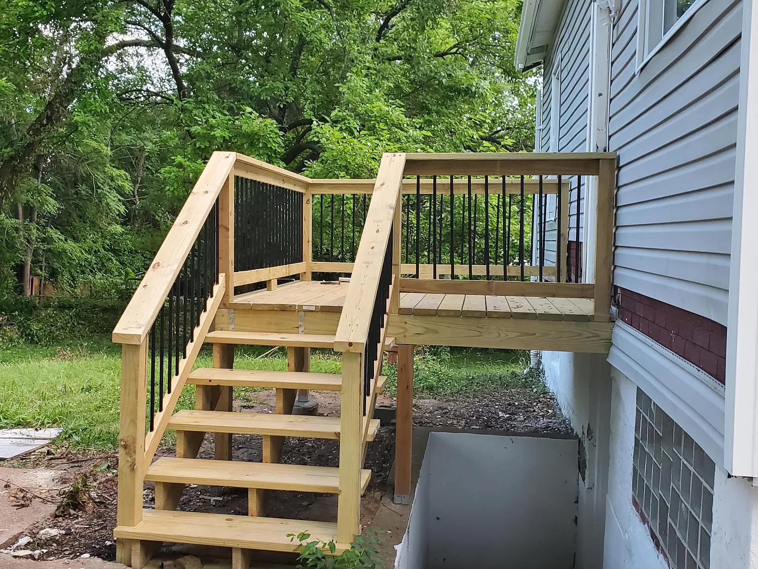 5 bed, 1735 sqft, $1,950 — Photo 4