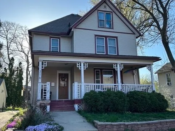 316 S Page St, Stoughton, WI 53589