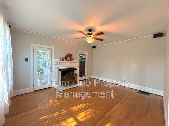 5th image of 613 S York St