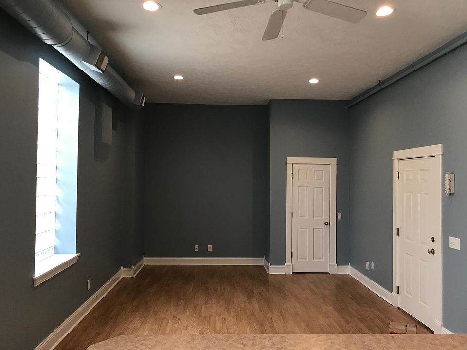 1st image of 210 Washington Ave #4