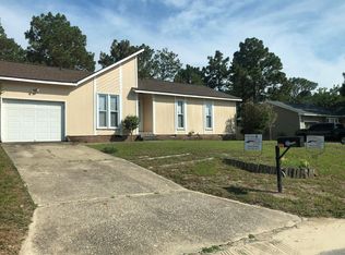 3155 Ansley Dr, Hope Mills, NC 28348