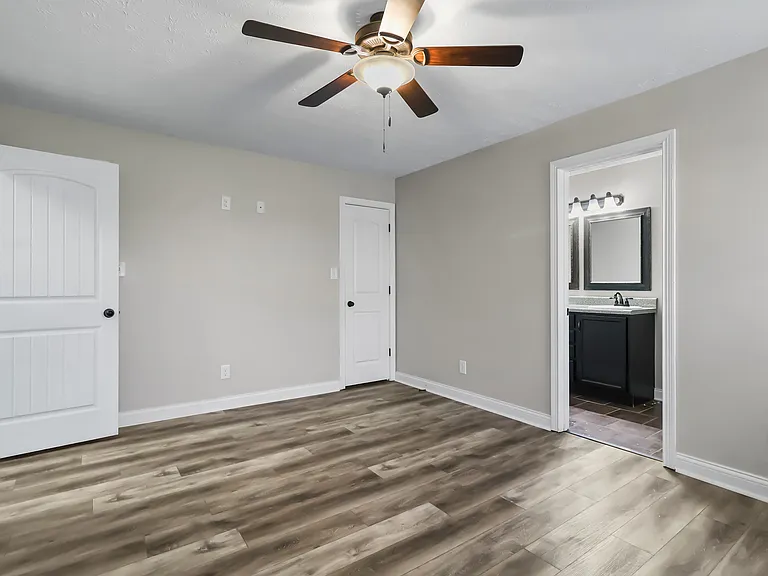985 Culverson Ct — Photo 18