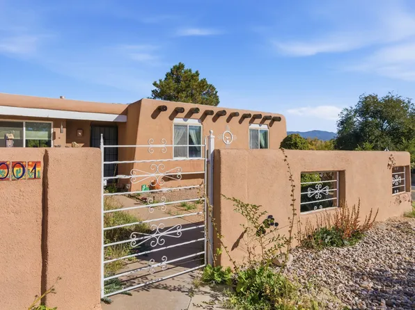 3001 Camino Del Bosque, Santa Fe, NM 87507
