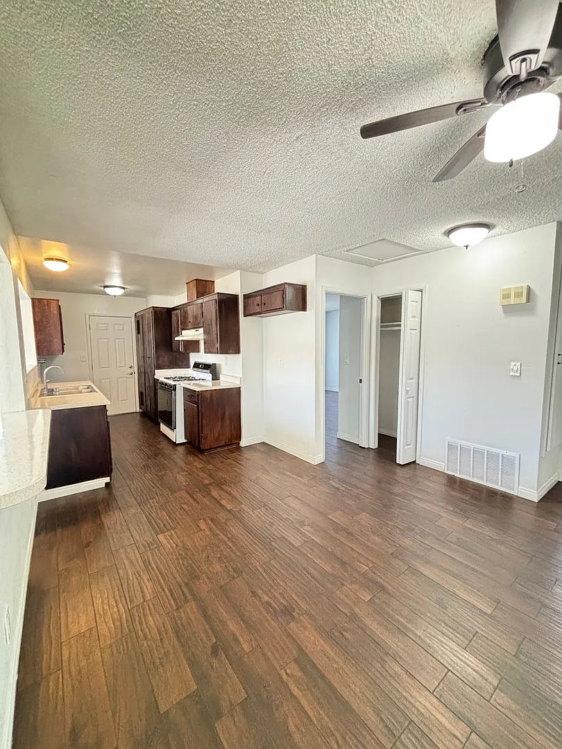 3 Bed 2 Bath in South Bay. — Photo 4