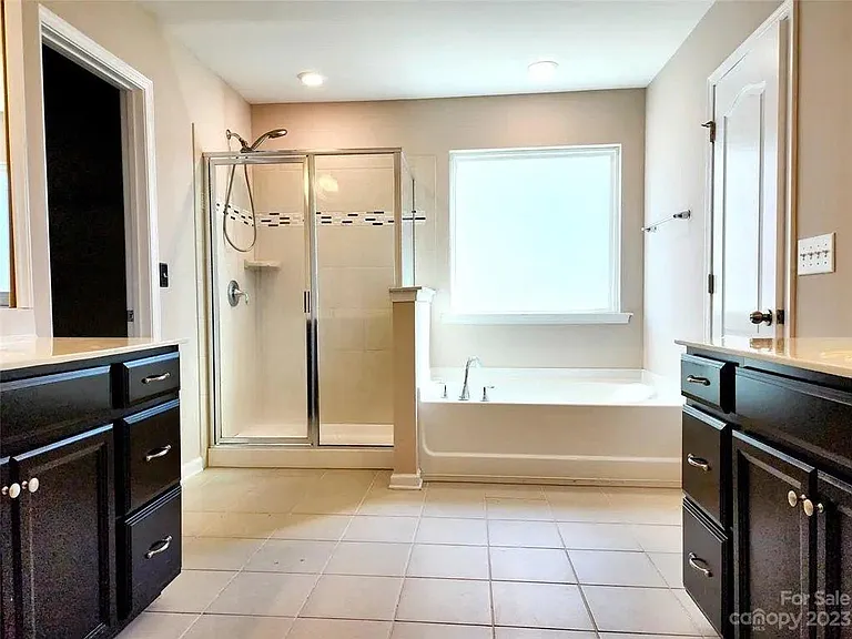 10420 Paisley Abbey Ln — Photo 12