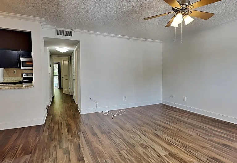 3102 W Horatio St #24 — Photo 10