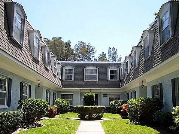 1703 Belleair Forest Dr APT B, Belleair, FL 33756