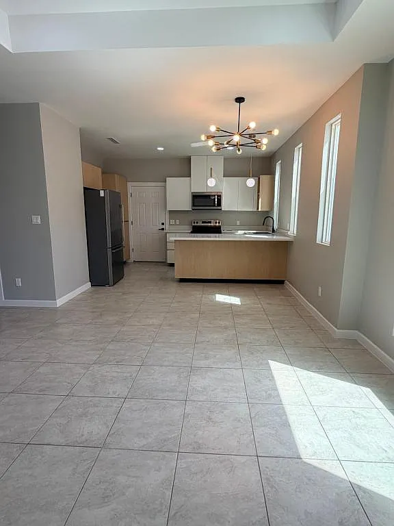 405 N Alexandrite Ave #3 Edinburg TX 78539 — Photo 3