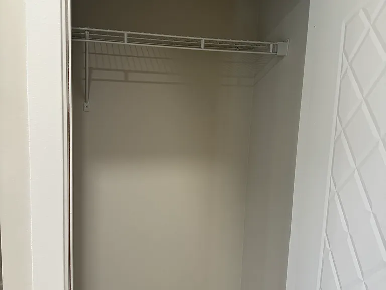 2622 University Pl NW #203 — Photo 6