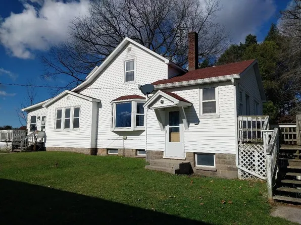 6124 S 124th Ave, Rothbury, MI 49452
