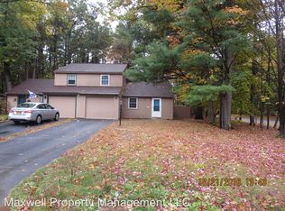 93 Snowberry Rd, Malta, NY 12020