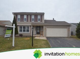 32 Hunter Dr, Montgomery, IL 60538