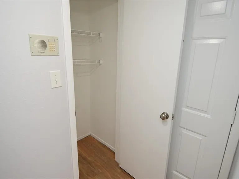 8722 Mallard Reserve Dr #102 — Photo 5