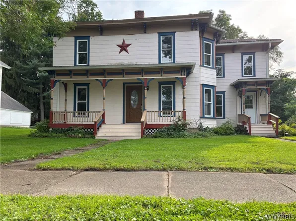 27 Delevan Ave, Delevan, NY 14042