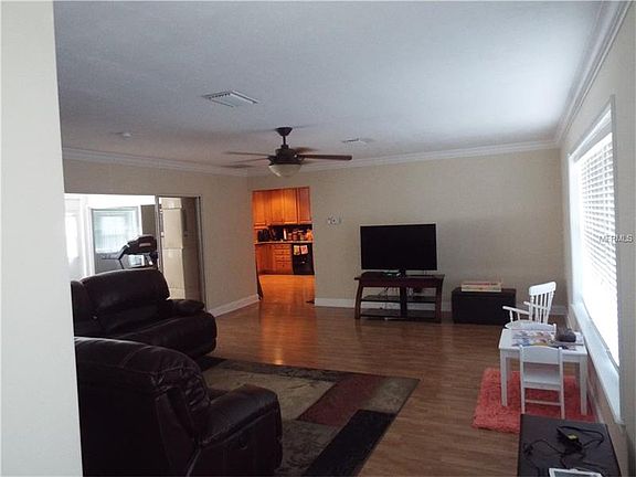 4th image of 2862 Fern Ln