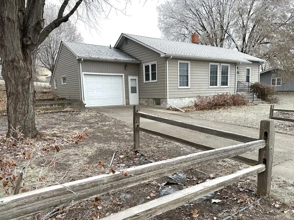 631 Willis St, Dassel, MN 55325