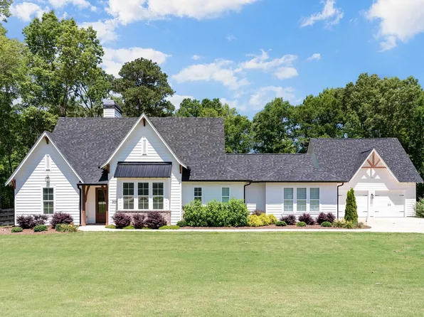 305 Stonewood Trl, Springville, AL 35146