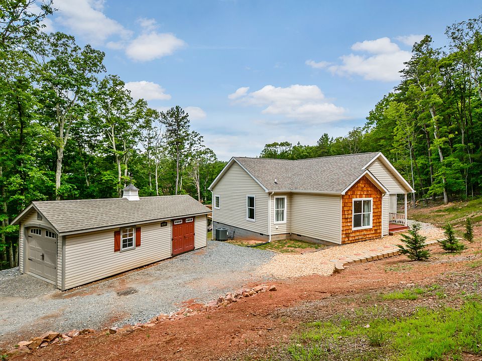 2nd image of 6101 Chestnut Ln