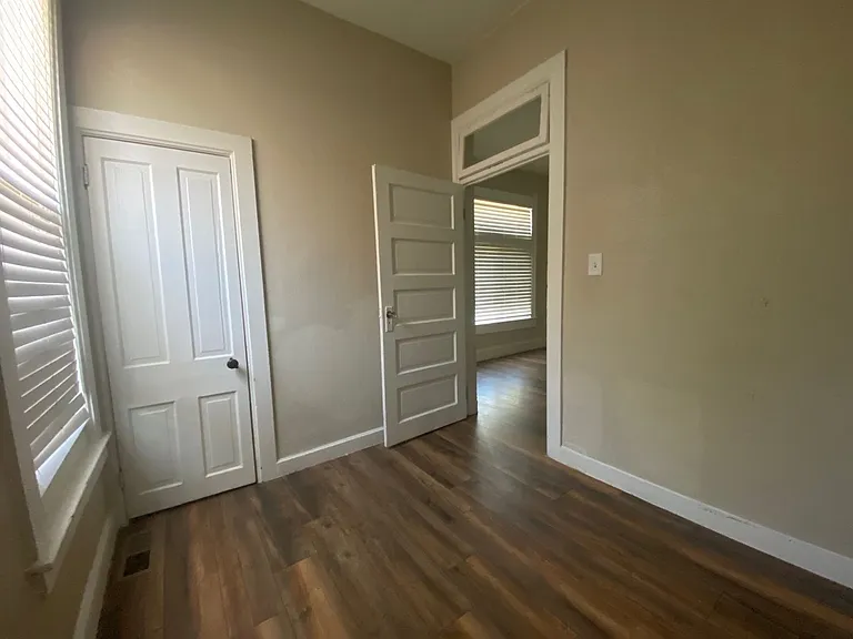 825 Fox St — Photo 11