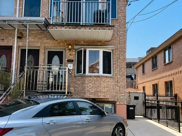 4215 161st Street, Flushing, NY 11358