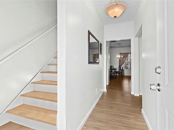 4th image of 3000 Western Sunset Ct