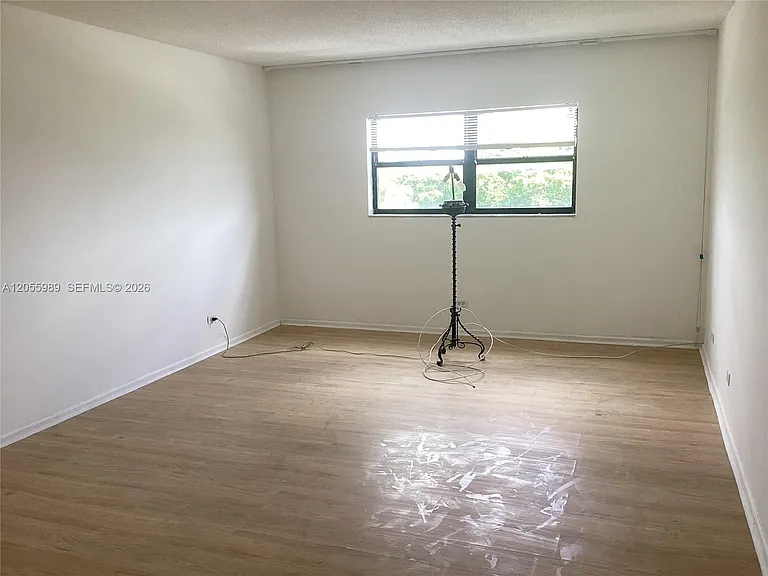 800 NE 195th St #415 — Photo 12