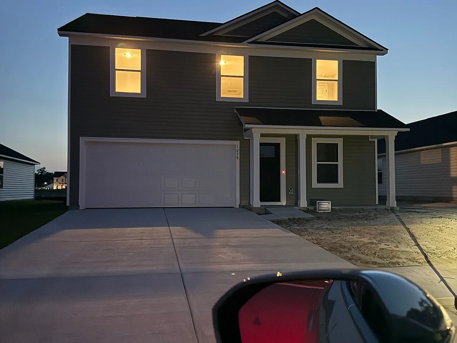 4 bed, 2.5 bath, 1892 sqft, $2,400 — Photo 2