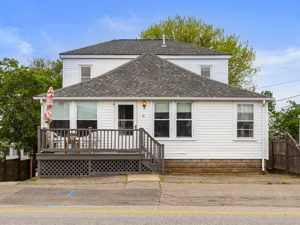 13 Ocean Boulevard, Hampton, NH 03842